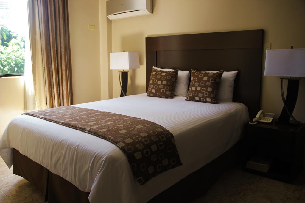Aparthotel Sevilla Suites Панама Номер фото